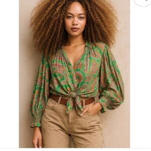 Love The Label Green Paisley Women's Top